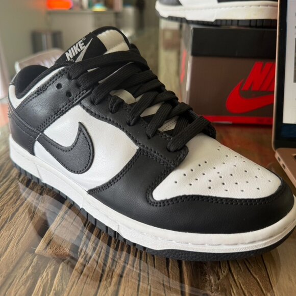 Dunk Low 'Black White' Size 6 - Picture 3 of 4